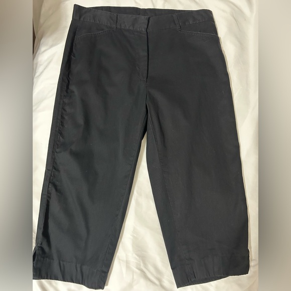 Women’s Black Capri - Picture 5 of 5